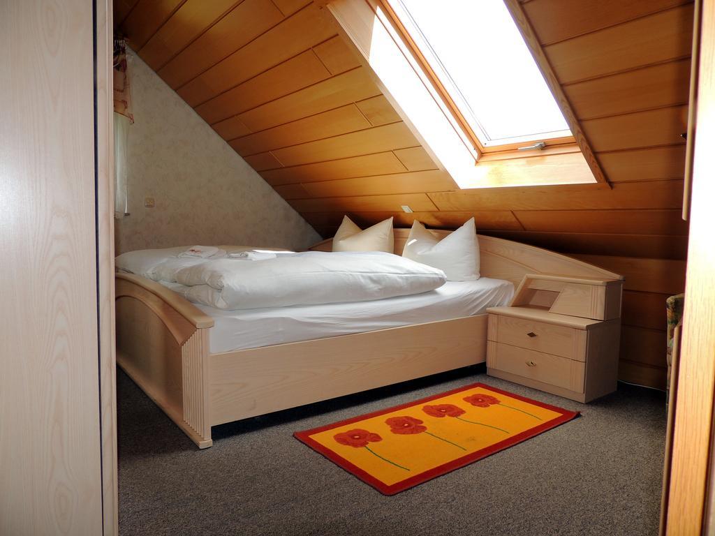 Gaestehaus Am Hirtenberg Breitenbrunn  Ngoại thất bức ảnh